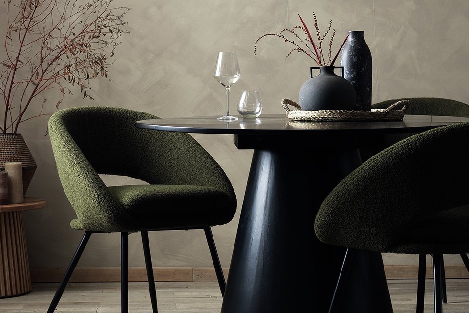 Save up to 1/3 on selected dining room furniture.
