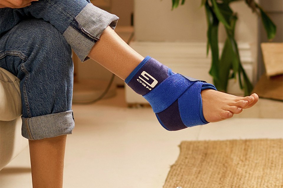 Neo G VCS Ankle Support with Figure of 8 Strap.
