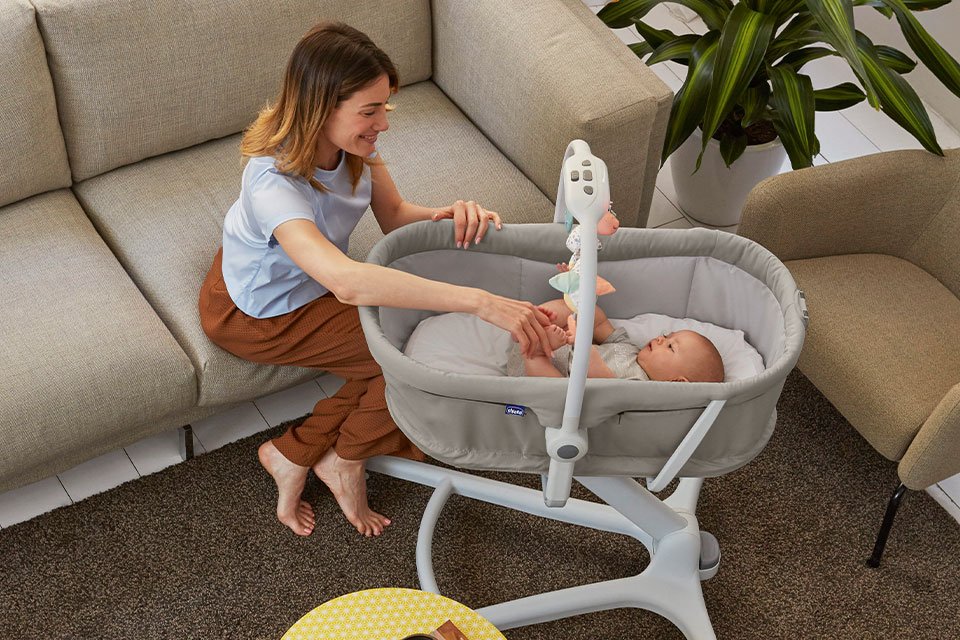 chicco 4 in 1 crib