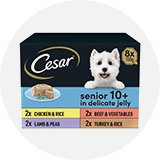 Cesar Senior wet dog dood trays meat in delicate jelly.