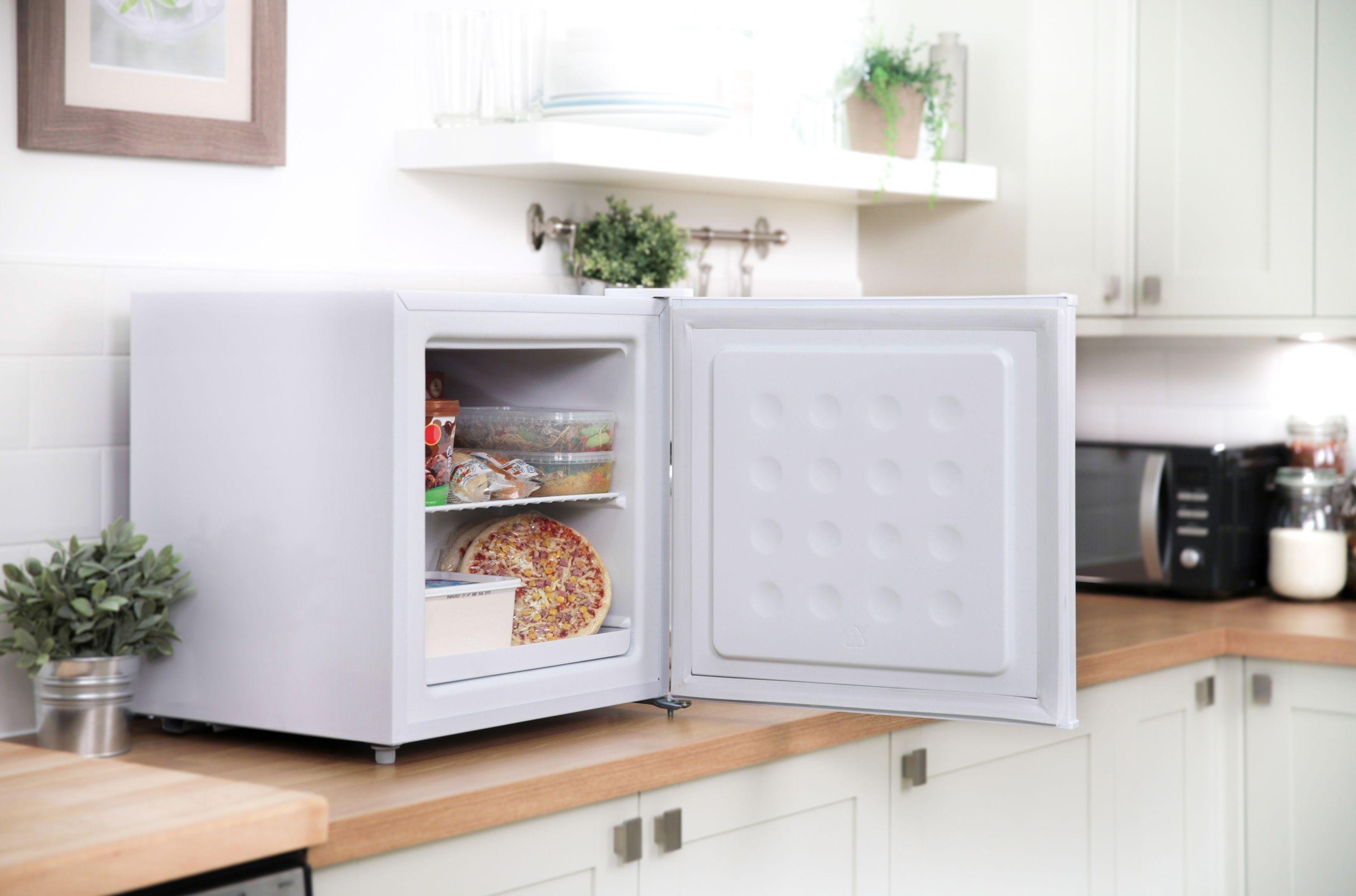 Russell Hobbs RHTTFZ1 Table Top Freezer Reviews