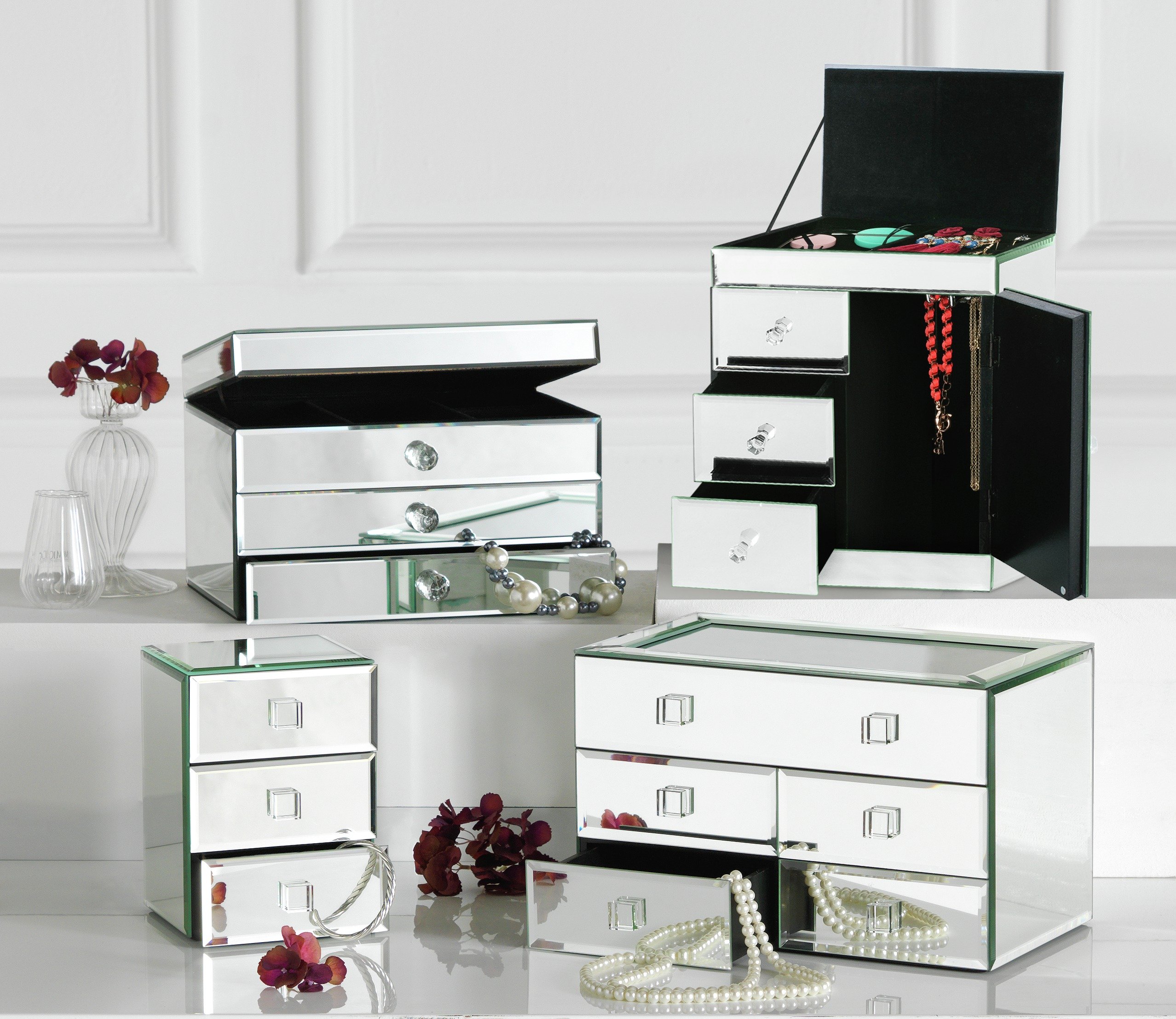 Mirrored Jewellery Box with Six Compartments