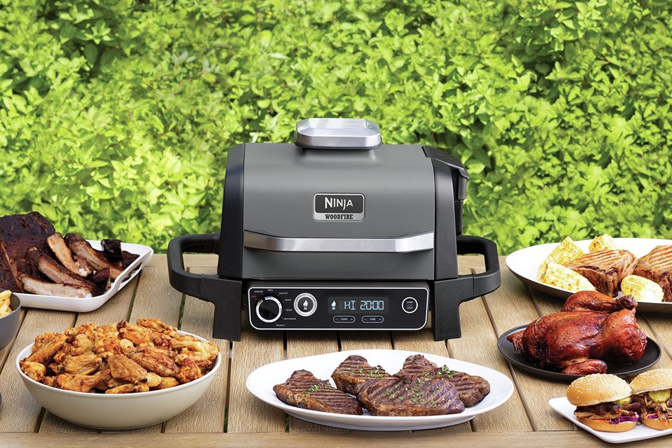 Ninja OG701UK Woodfire Electric BBQ Grill & Smoker.