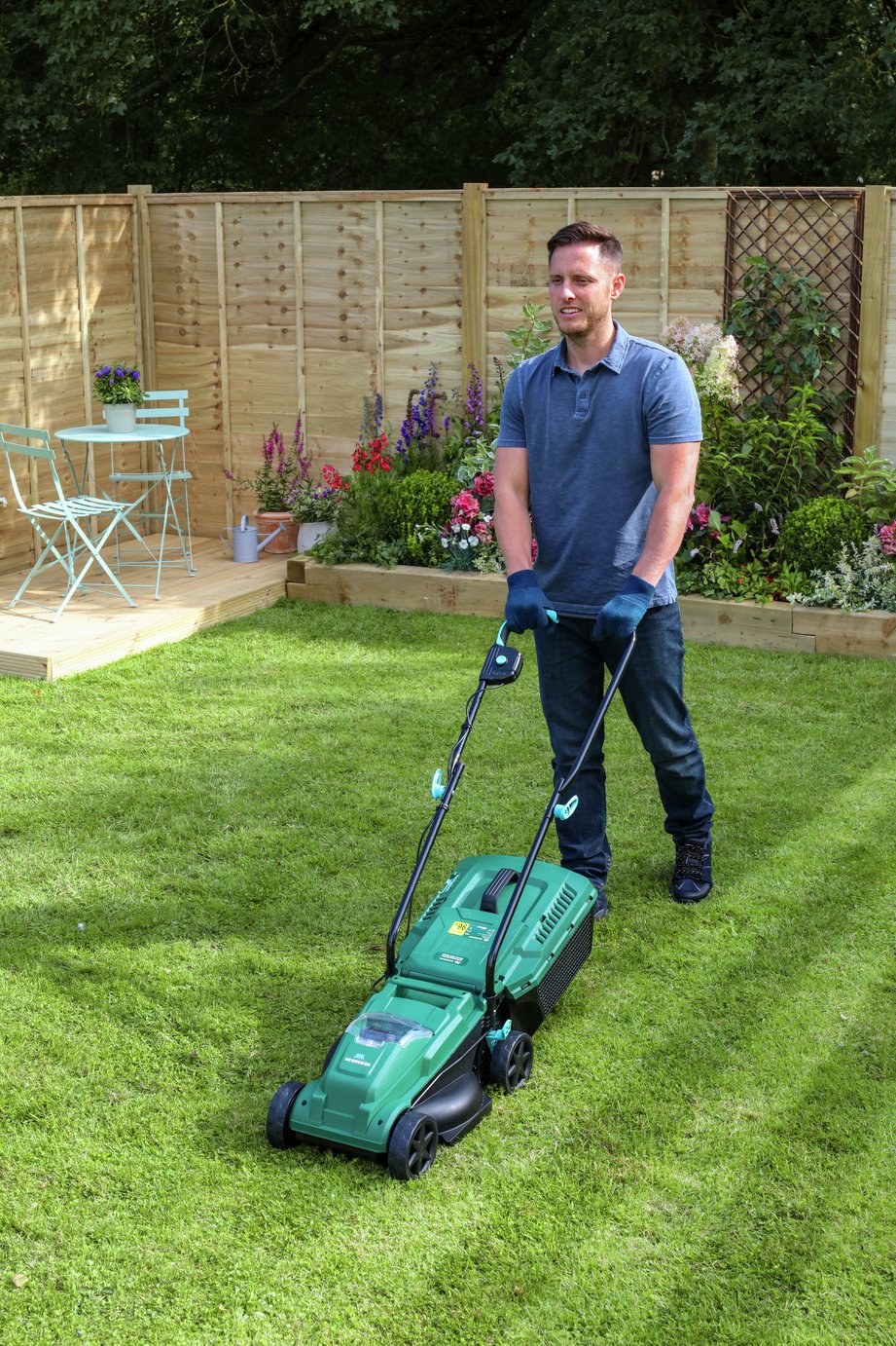 McGregor 32cm Cordless Lawnmower Review