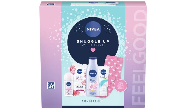 NIVEA Snuggle Up with Love Gift Set