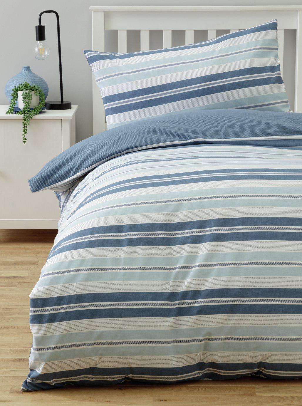 Argos Home Light Blue Striped Bedding Set Review