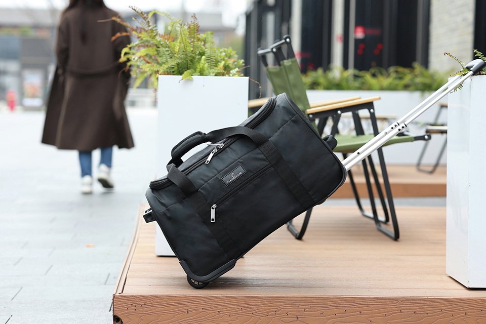 Holdalls. Perfect for weekends, gyms, and getaways.