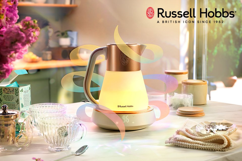 Russell Hobbs® Calm™ kettle. Enjoy a moment of me-time.