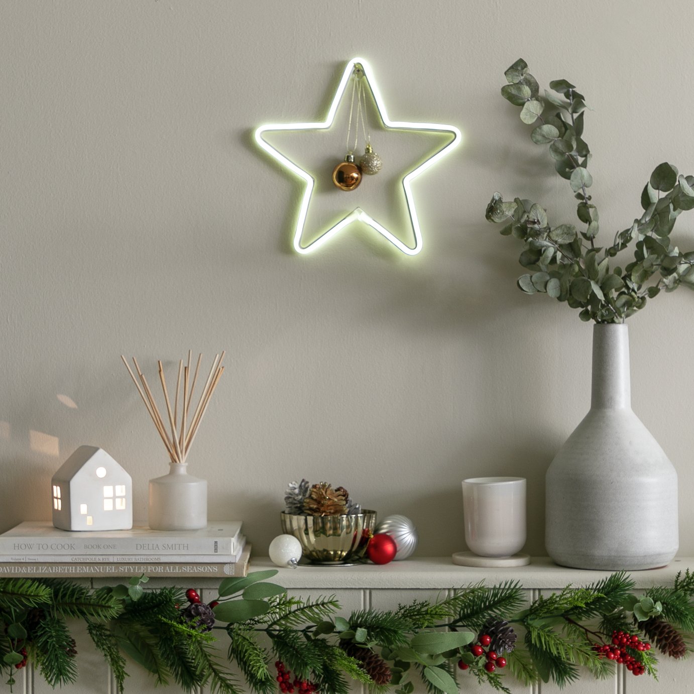 Argos Home Battery White Neon Star Shaped Christmas Light