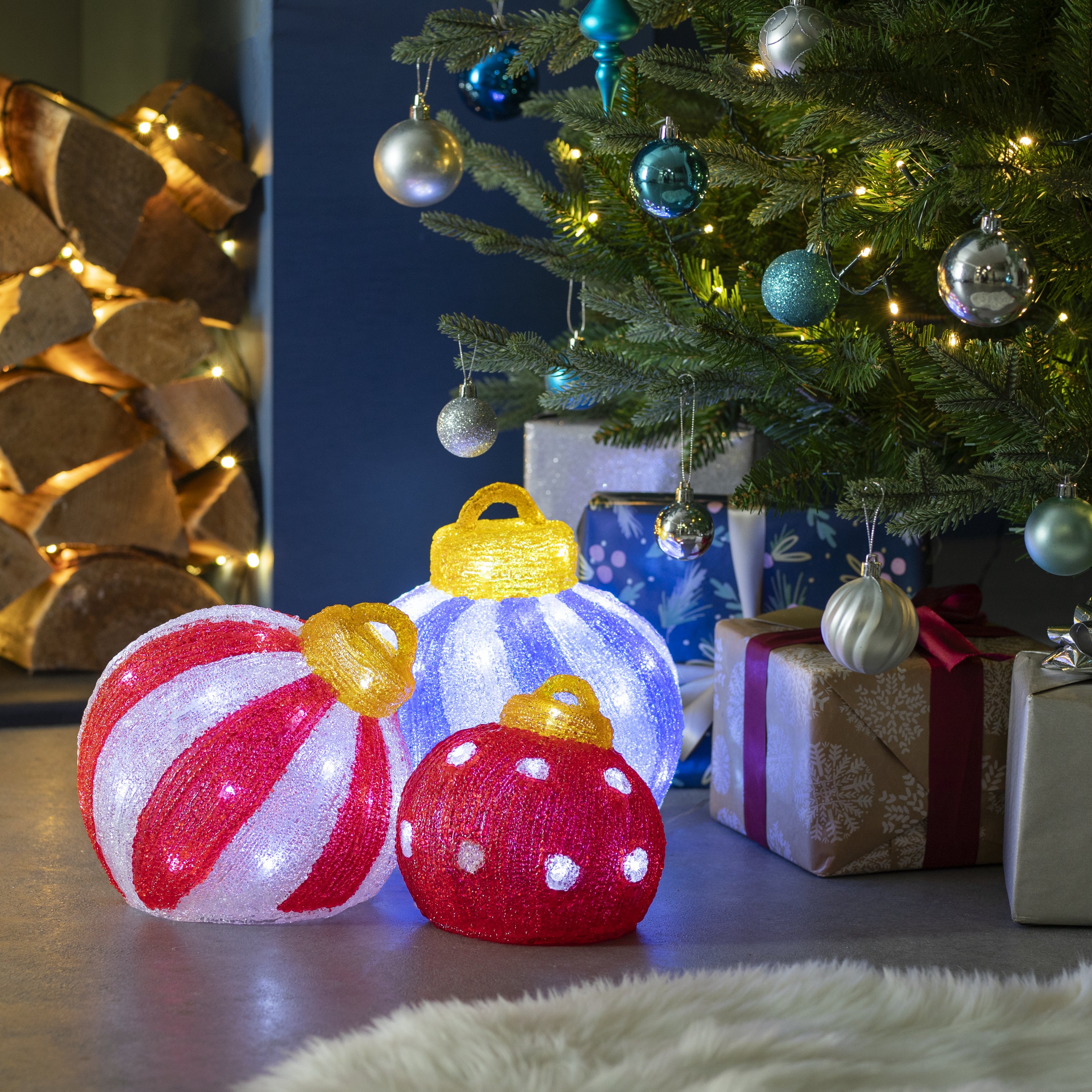 Habitat Light Up Baubles Christmas Decoration