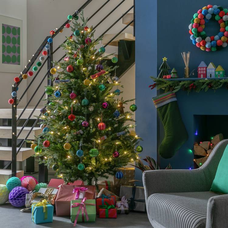Habitat 6ft Pre lit Upswept Mixed Tip Christmas Tree 0