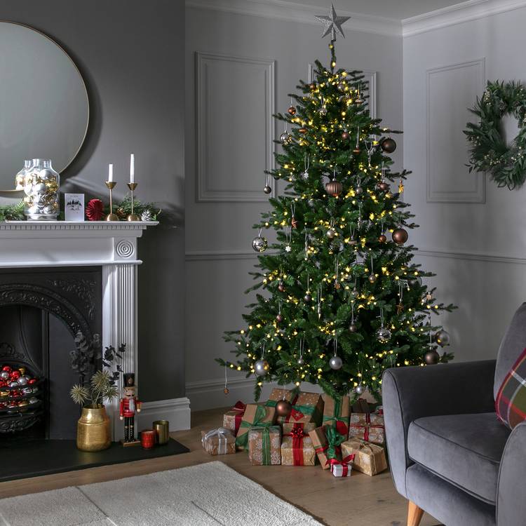 Habitat 7ft Pre lit Dewdrop Mixed Tipped Christmas Tree 0