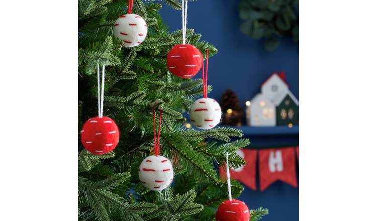 Habitat Pack of 6 Pattern Christmas Baubles - Red & White