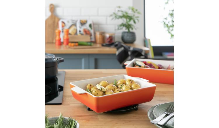 Habitat Stoneware Ceramic Roaster