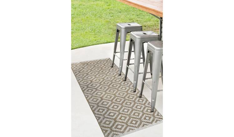 Outdoor deals rugs argos