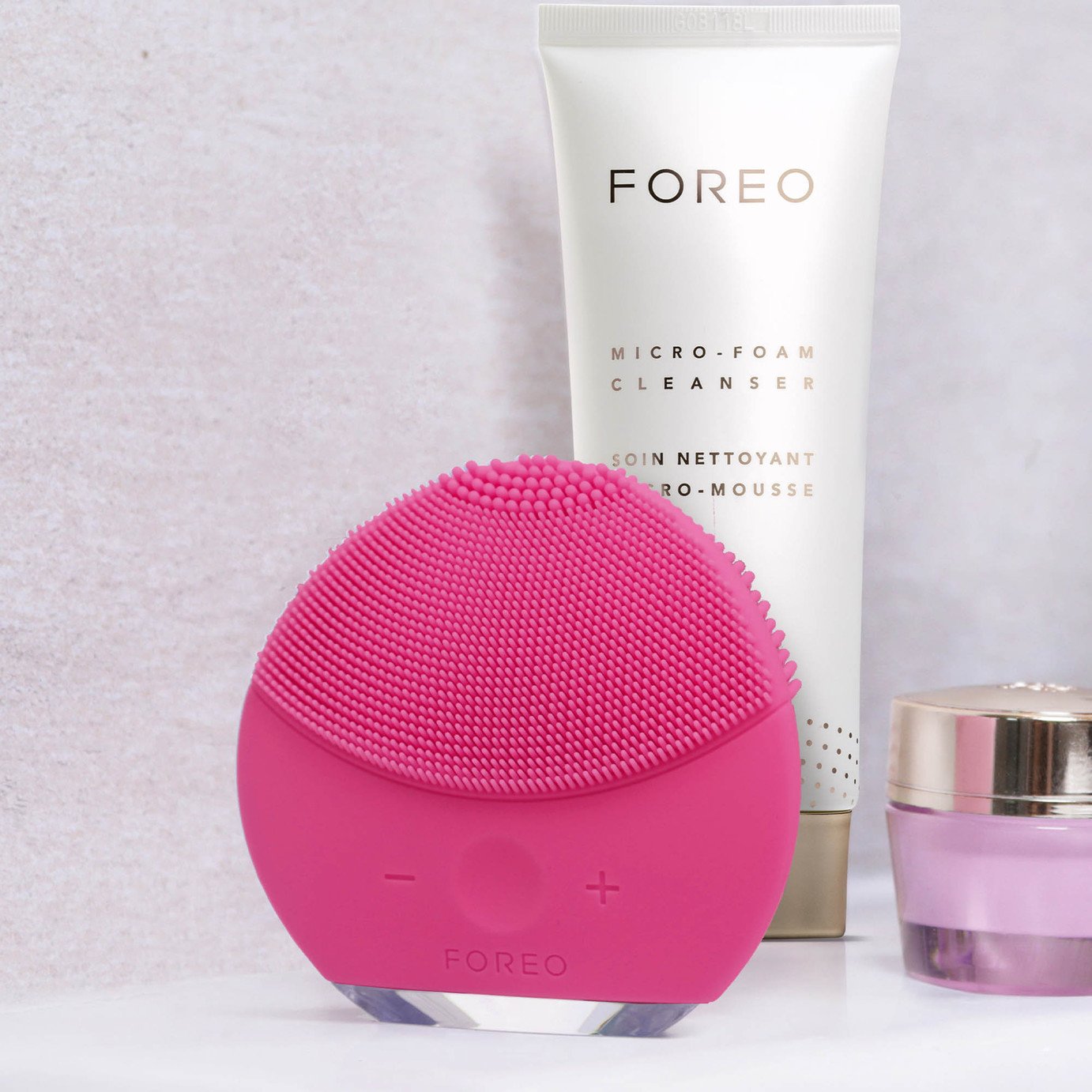 Buy Foreo Luna Mini 2 Facial Cleanser - Fuchsia | Beauty