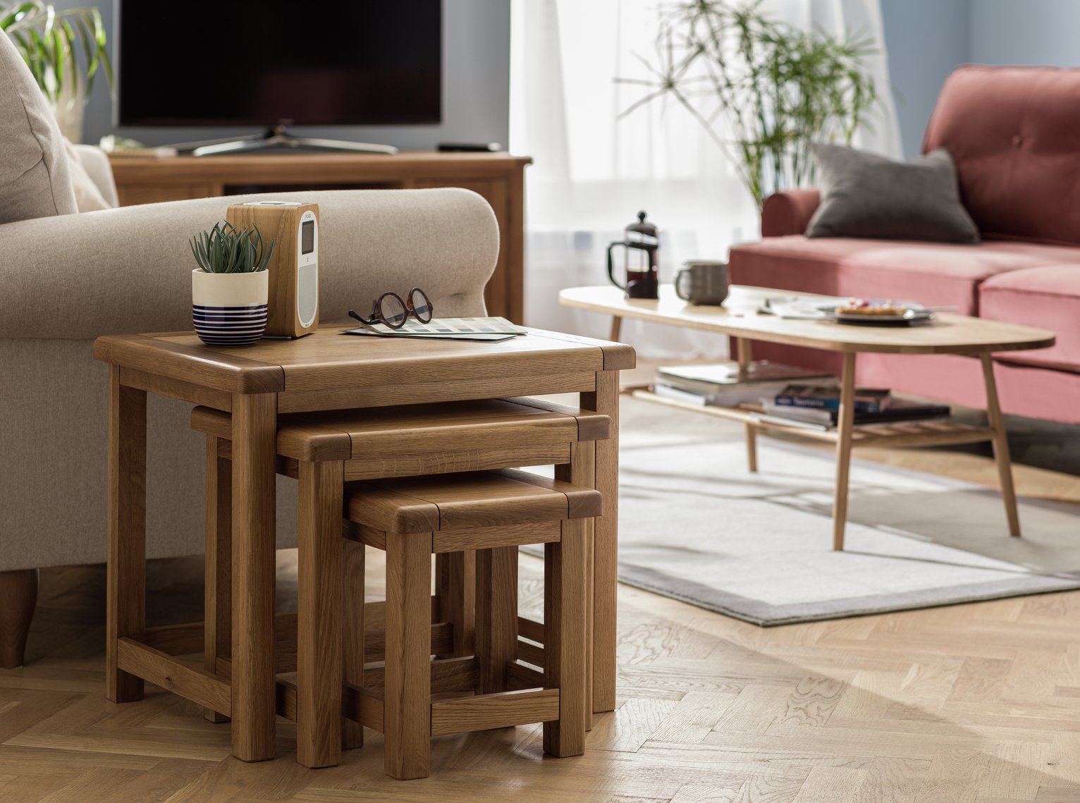 Argos Home Kent Nest of 3 Solid Oak & Oak Veneer Tables Review