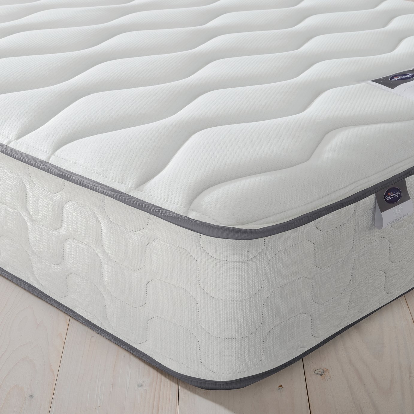 Silentnight Middleton 800 Pocket Comfort Double Mattress (2792385