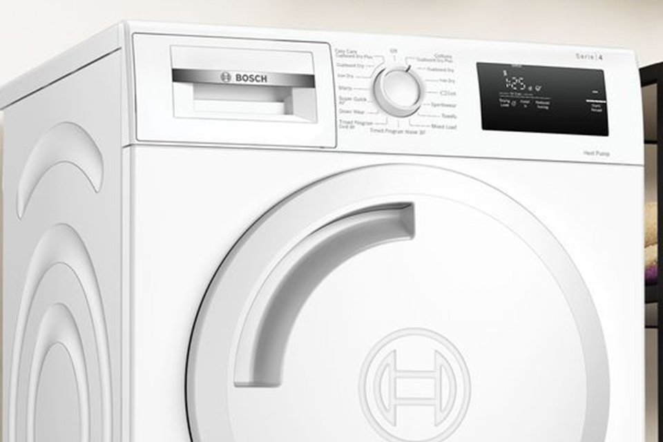 Bosch WTH84001GB 8KG Heat Pump Tumble Dryer in white.