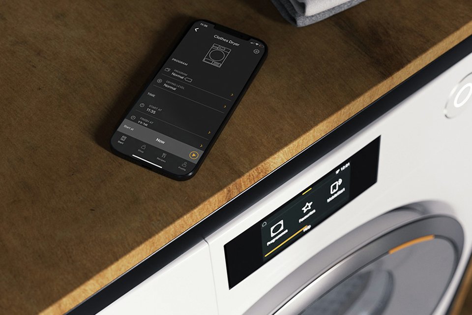 Miele TWD260WP 8KG Heat Pump Tumble Dryer in white.