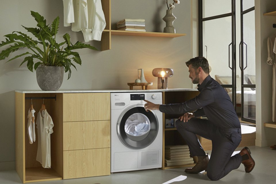 Miele TWH780WP 9KG Heat Pump Tumble Dryer in white.