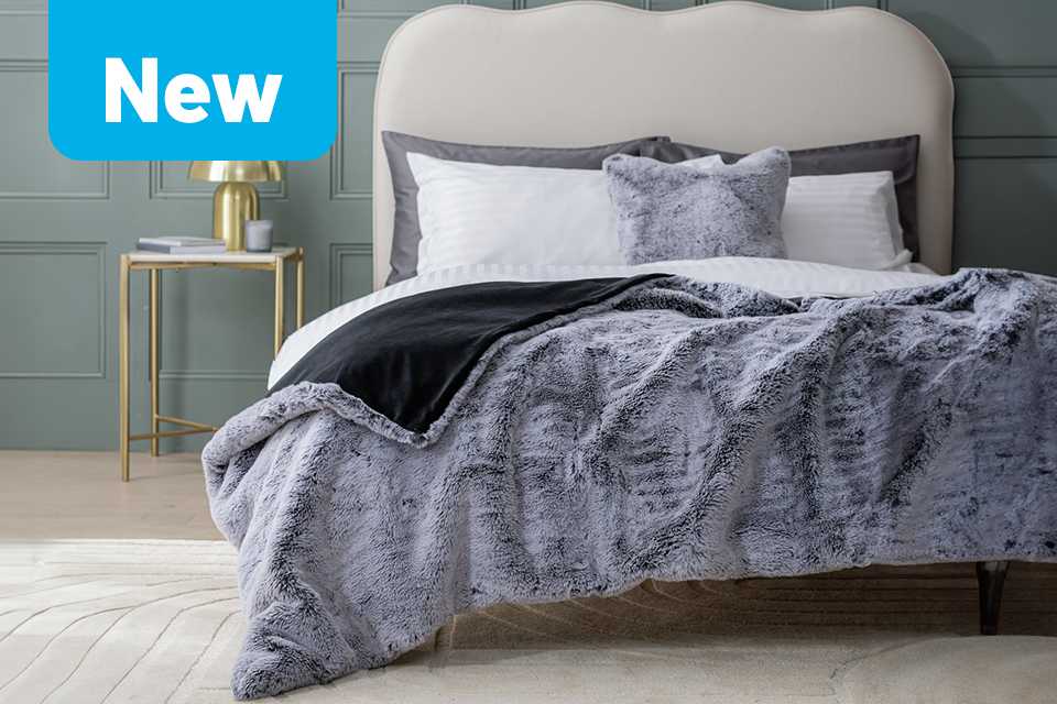 Blankets Blankets and throws Argos