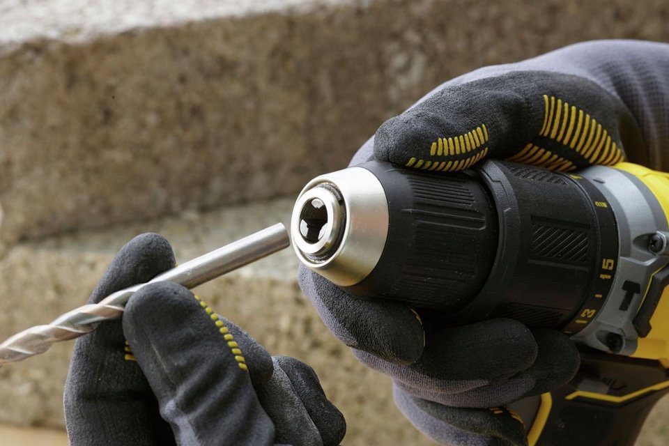 Stanley Fatmax 18V Cordless Brushless Hammer Drill Set.