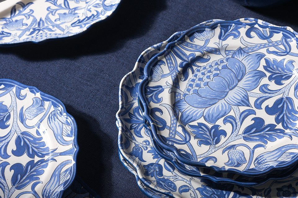 Morris and co. 12 piece dinner set inky fingers print.