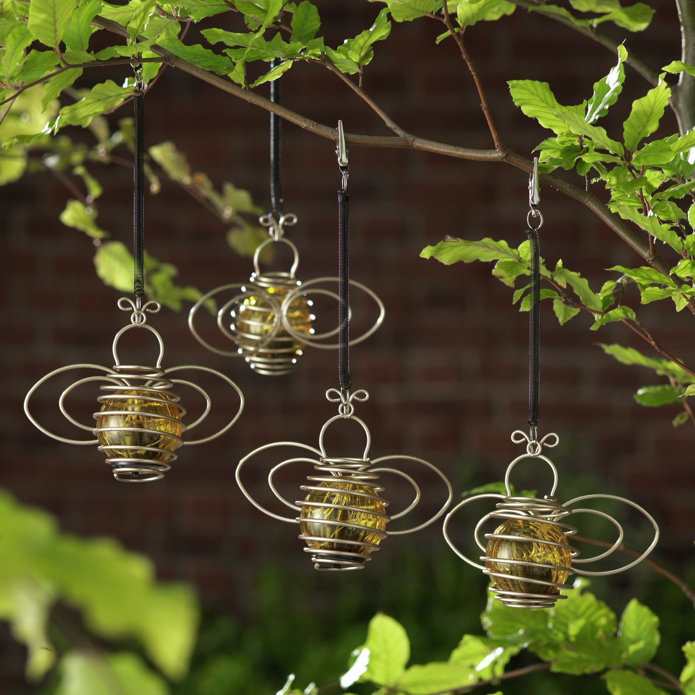 Garden by Sainsbury's 4 Solar Decorative Bee Lights