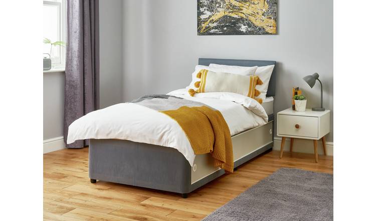 Single bed deals with slide storage