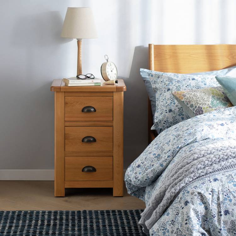 Argos Home Kent 3 Drawer Bedside Table  - Oak 0