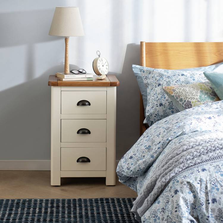 Argos Home Kent 3 Drawer Bedside Table - Cream & Oak 0