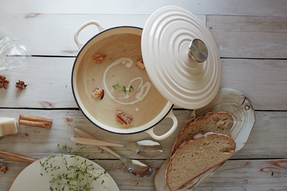 Cosy cooking season. Includes cookware, bakeware, kitchen accessories and more.