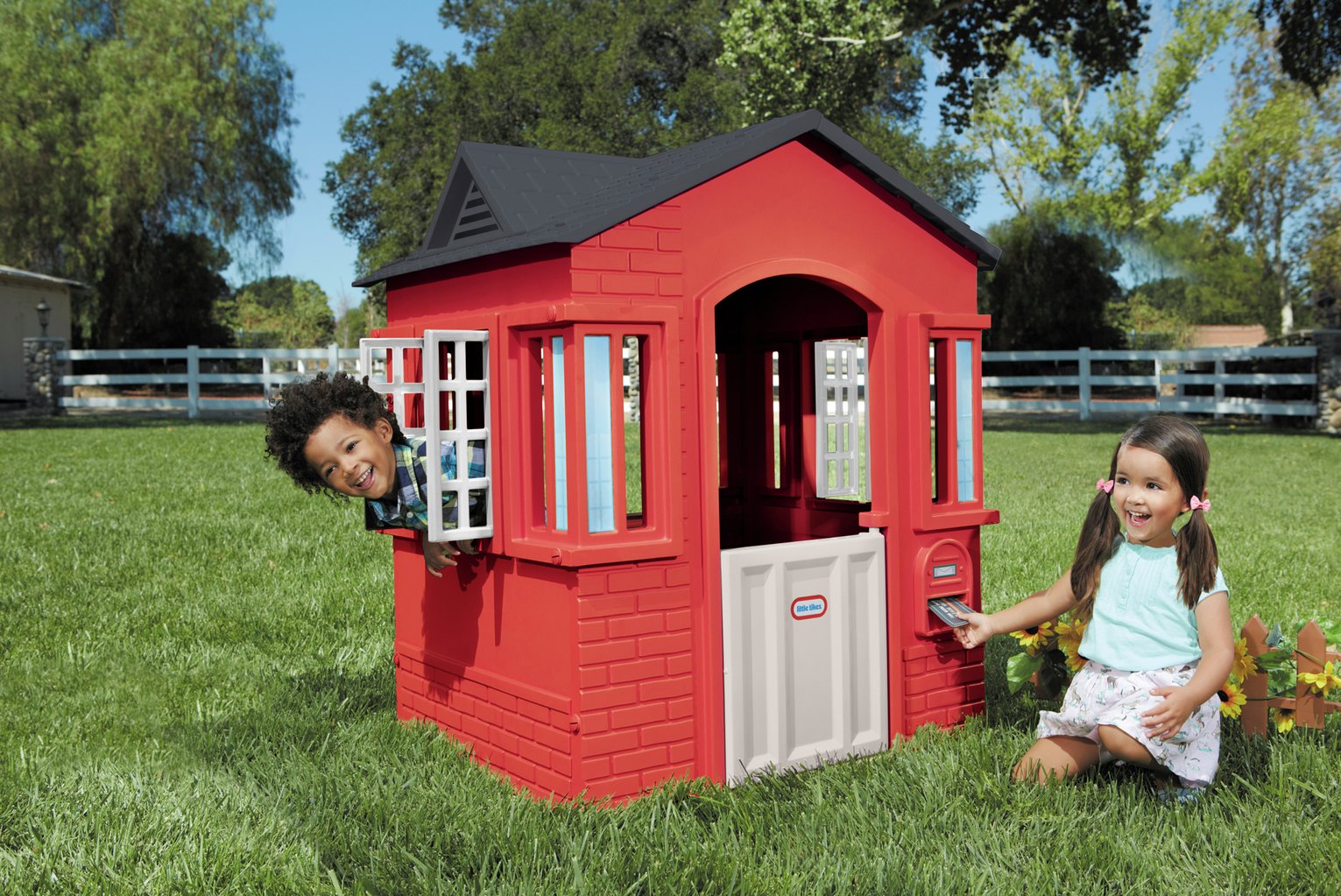 little tikes cozy cottage playhouse