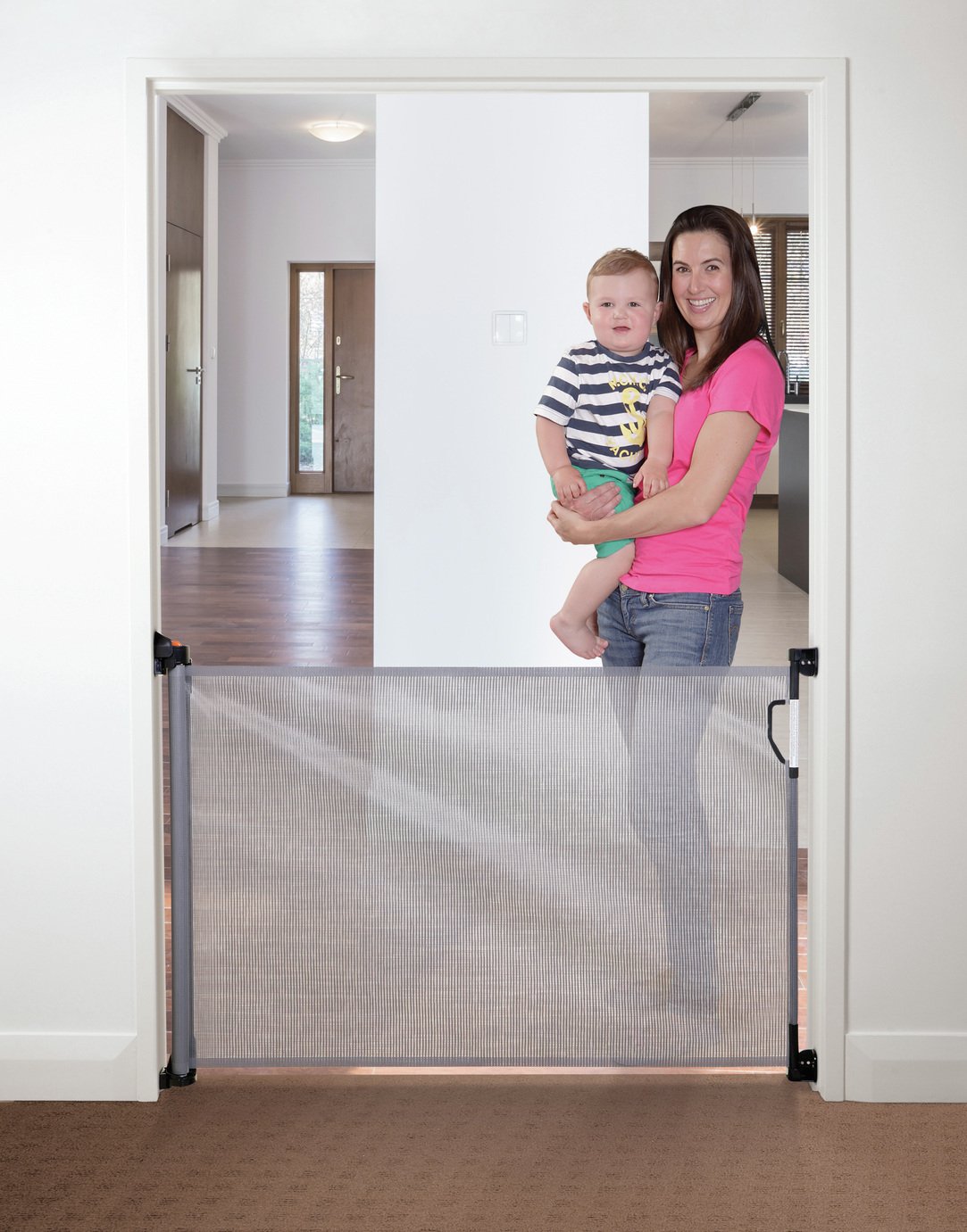Dreambaby Retractable Gate Fits Gaps Up To 140Cms Review
