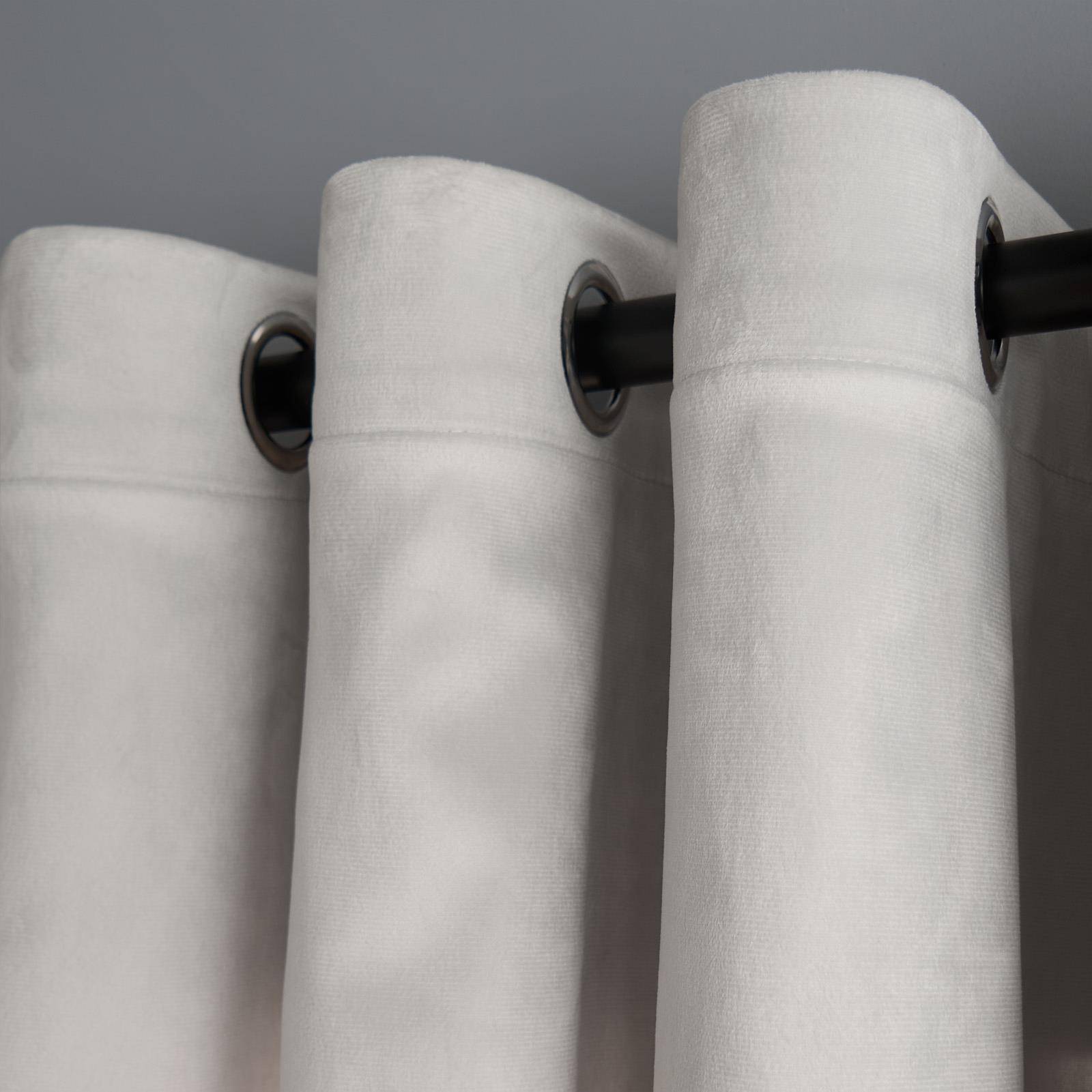 OHS Plain Thermal Velvet Curtains 168 x 229cm - Silver - Image 4