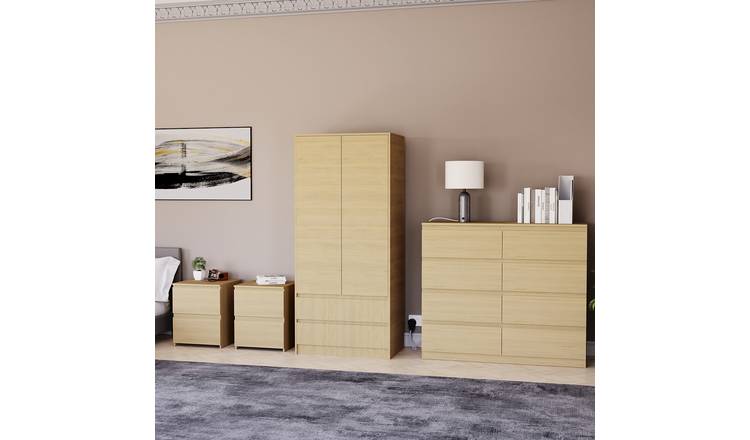 Vida Designs Denver Bedroom Set (2x Bedside, 8 Drawer Chest, Wardrobe) - Pine