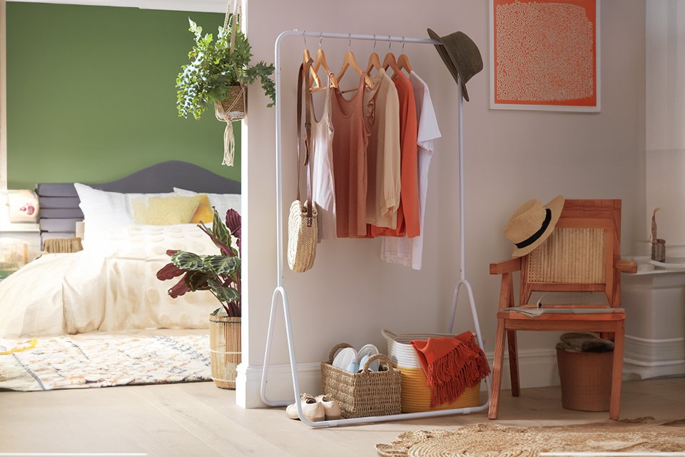 Habitat Arnie Clothes Railin White Colour.