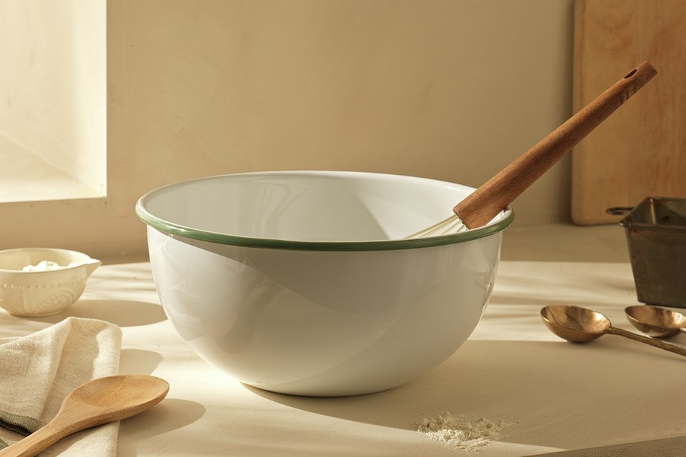 Argos Home Enamel Carbon Steel Mixing Bowl.