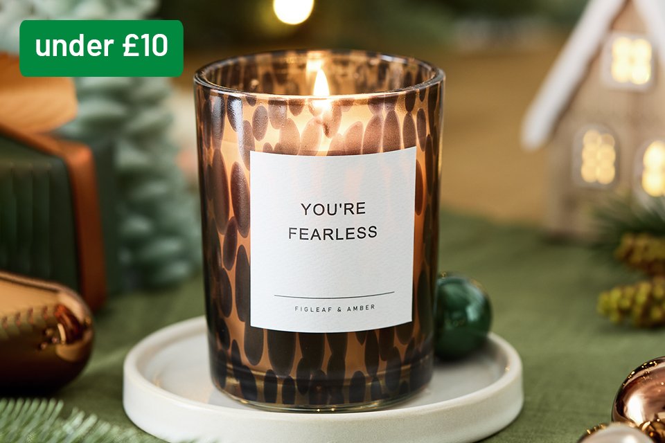 Small price, big smiles. Gifts under £10.