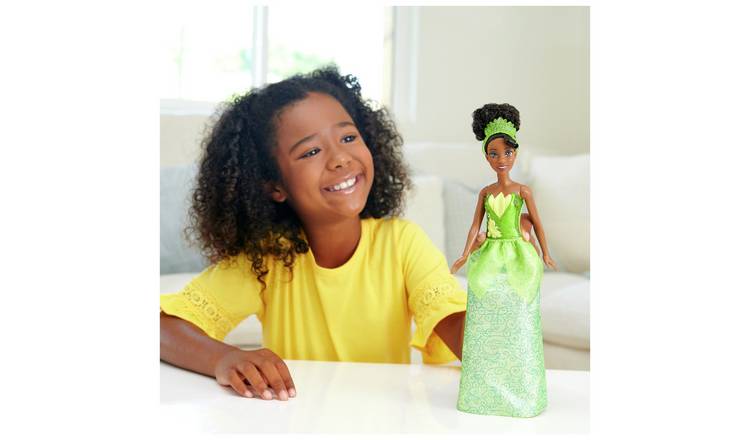 Buying and Playing with Princess Dolls 