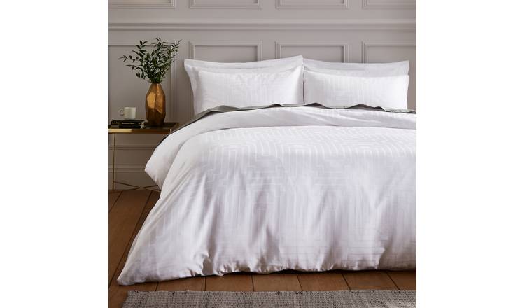 Bianca Cotton 180 TC Geometric White Bedding Set - King size