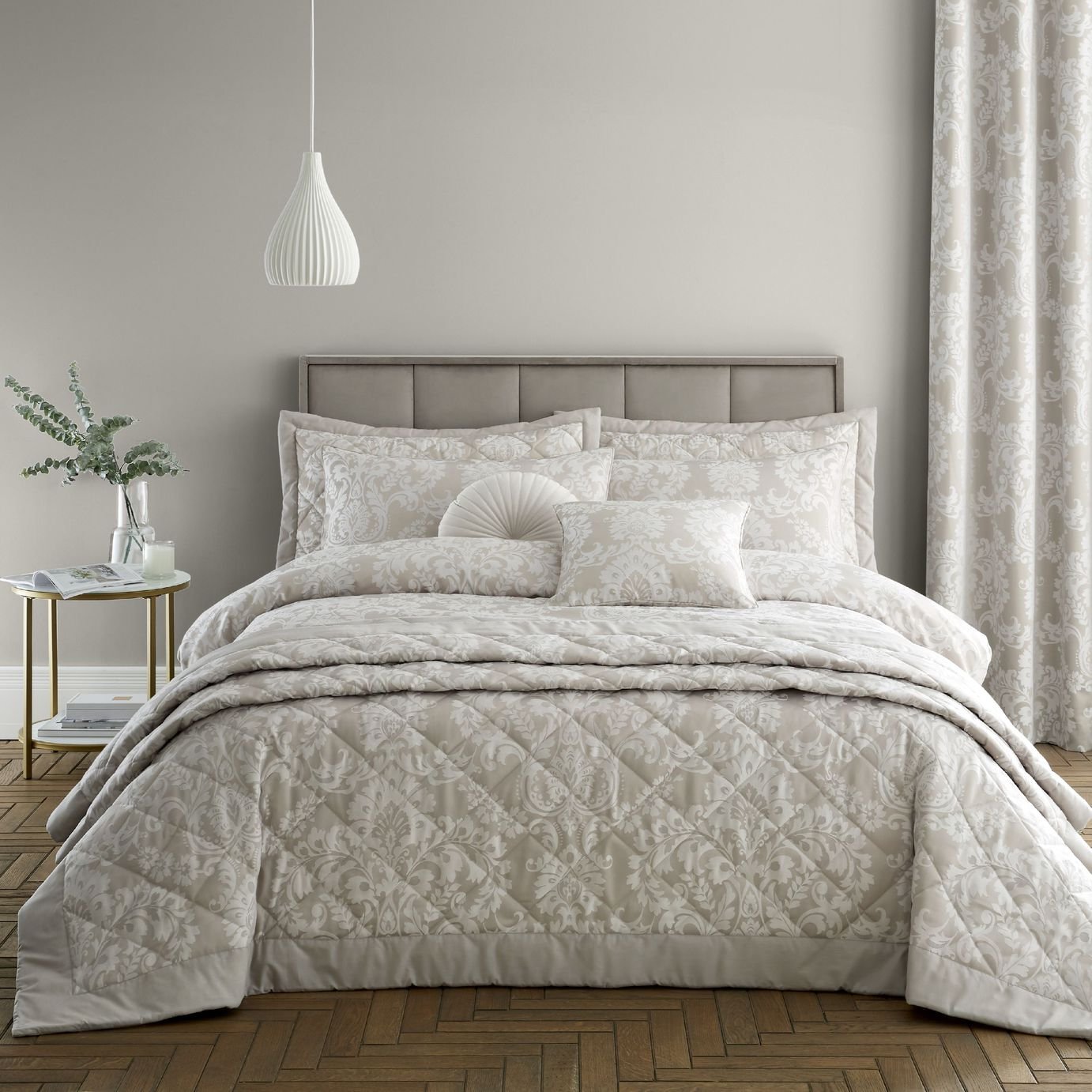 Catherine Lansfield Classic Damask Bedding Set - Superking