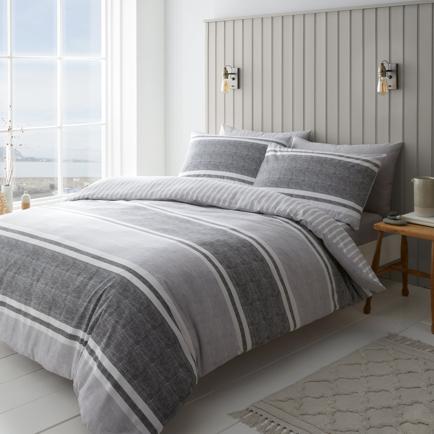Catherine Lansfield Textured Bands Grey Bedding Set - Double