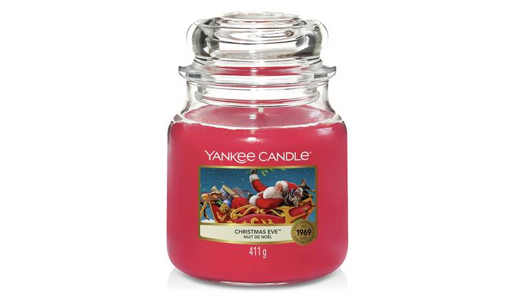 Yankee Candle Medium Jar Candle - Christmas Eve