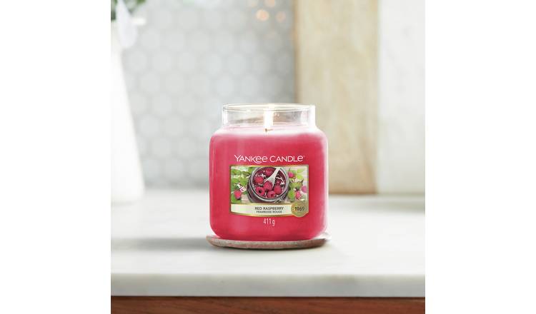 Yankee Candle Medium Jar Candle - Red Raspberry