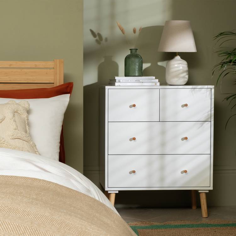 Habitat Otto 4 Drawer Chest - White 0