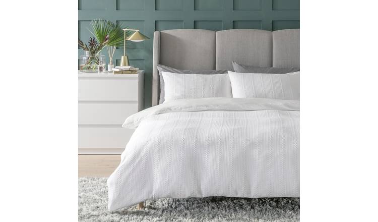 Habitat Patterned Waffle White Bedding Set - Double