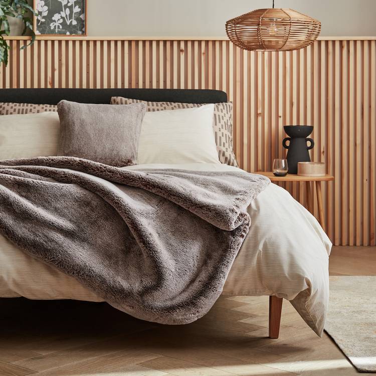 Habitat Fur Tipped Throw - Brown -125x150cm 0
