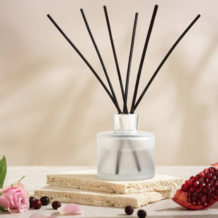 Habitat Scented Reed Diffuser - Pomegranate & Baies  0